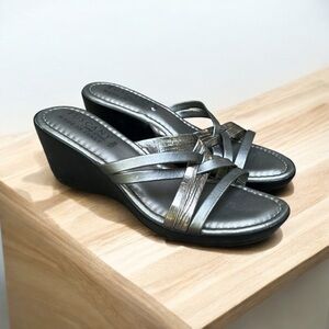 Easy Street Tuscany Low Wedge Strappy Sandal in Pewter Women's Size 10